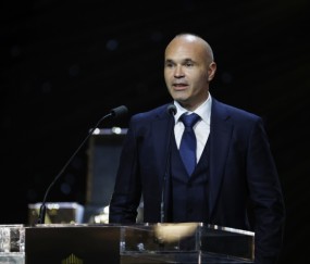 开云APP-伊涅斯塔：亚马尔有惊人天赋，他完全有能力成为独一无二的球员